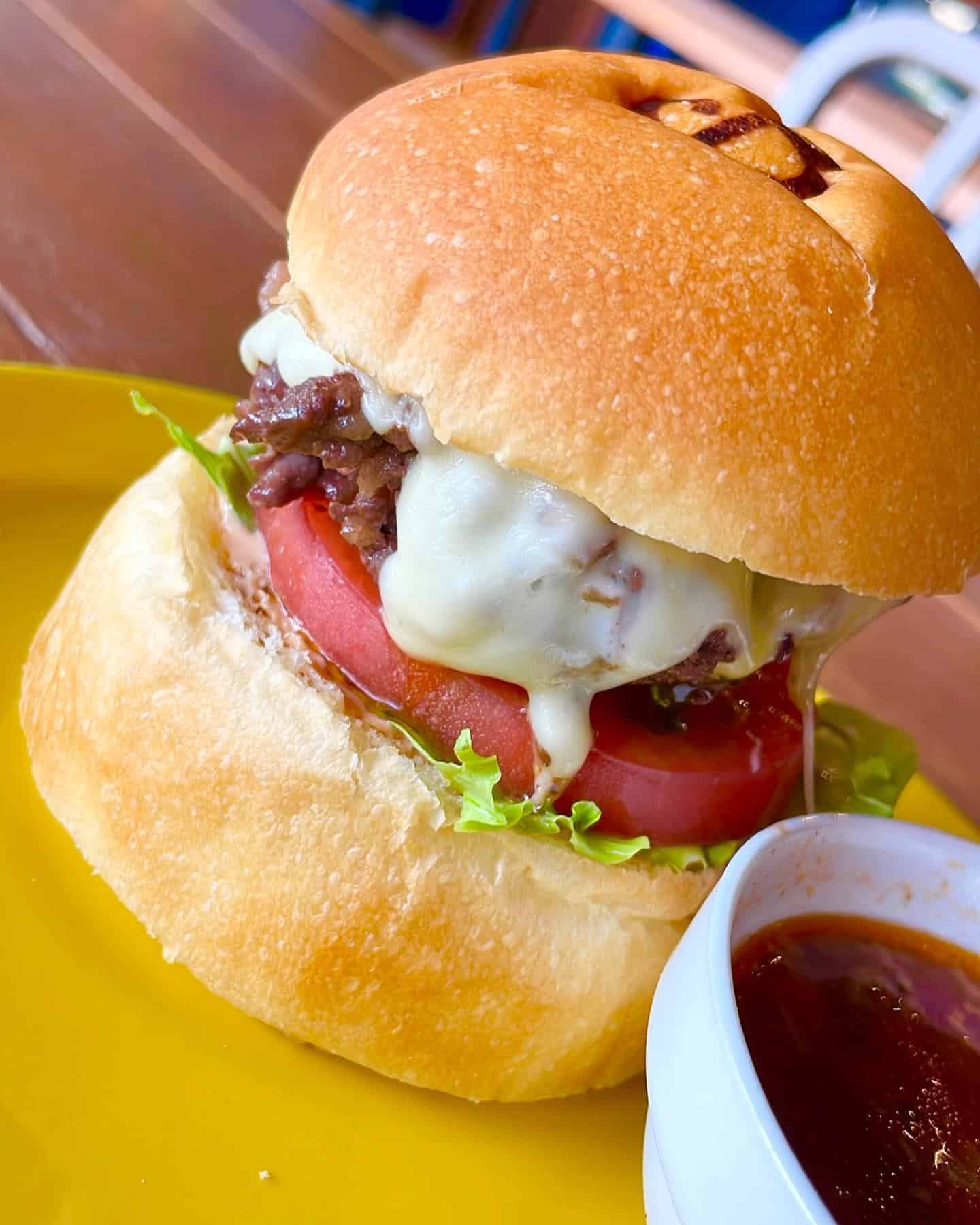 宮古島の映えるバーガー