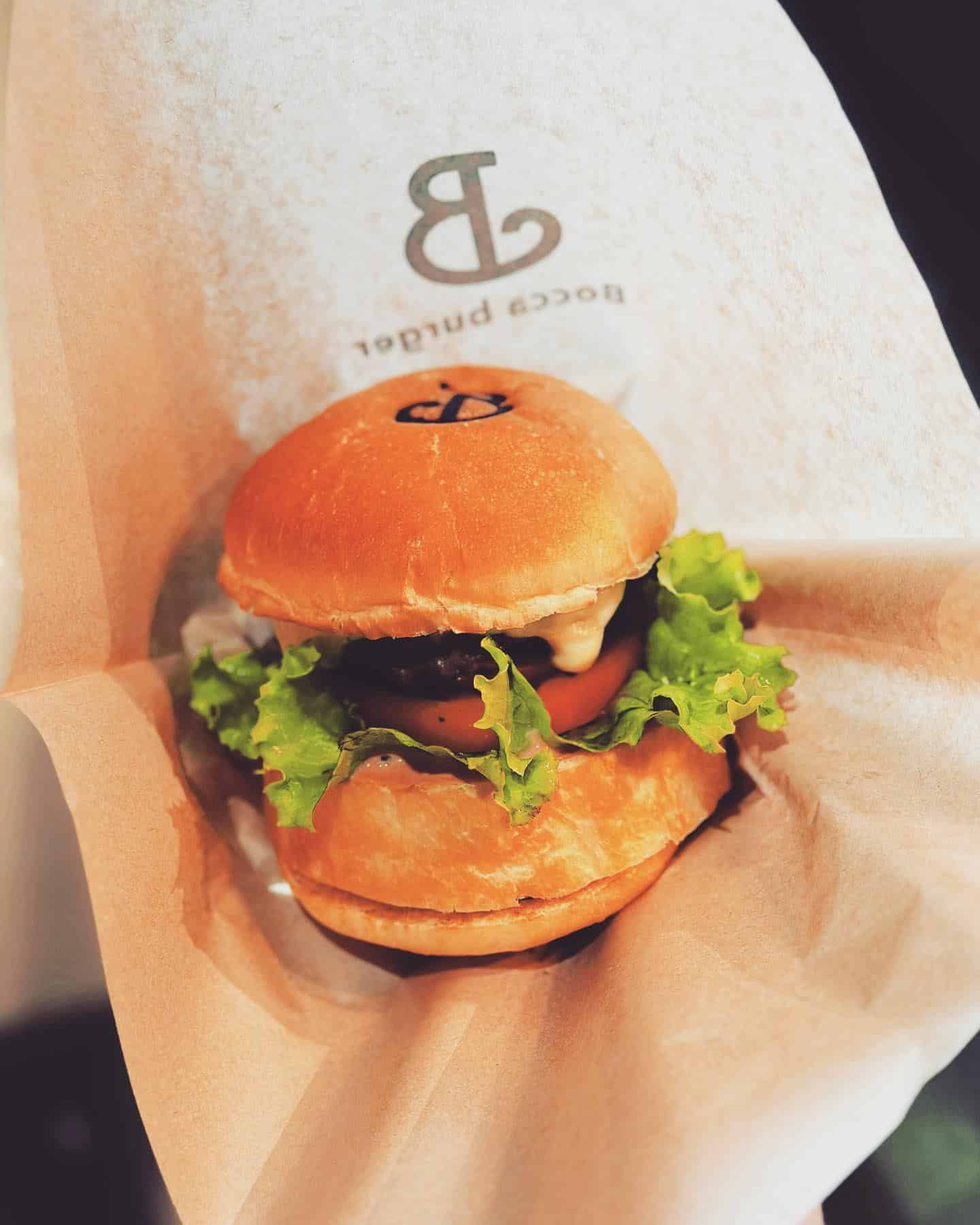宮古島でお昼ご飯なら”当店の”ハンバーガーがオススメ!